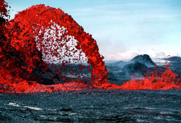 volcano-face-to-face-extreme-trip